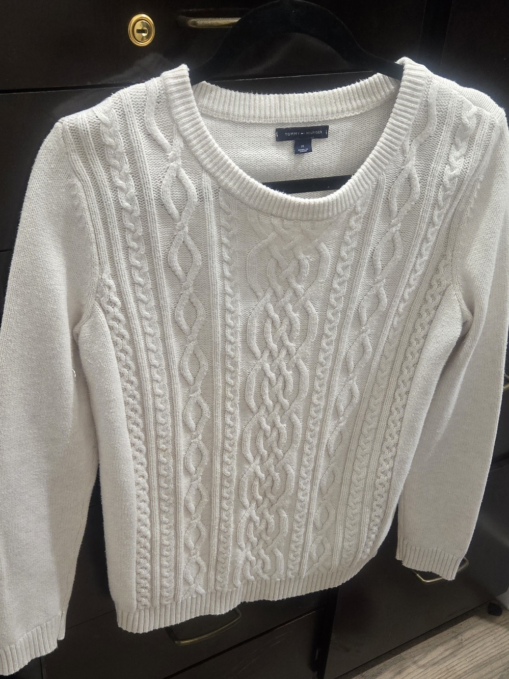 Classic Tommy Hilfiger women's long-sleeve